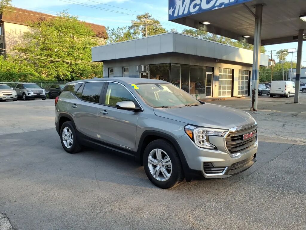 2024 GMC Terrain SLE — photo 1 of 26
