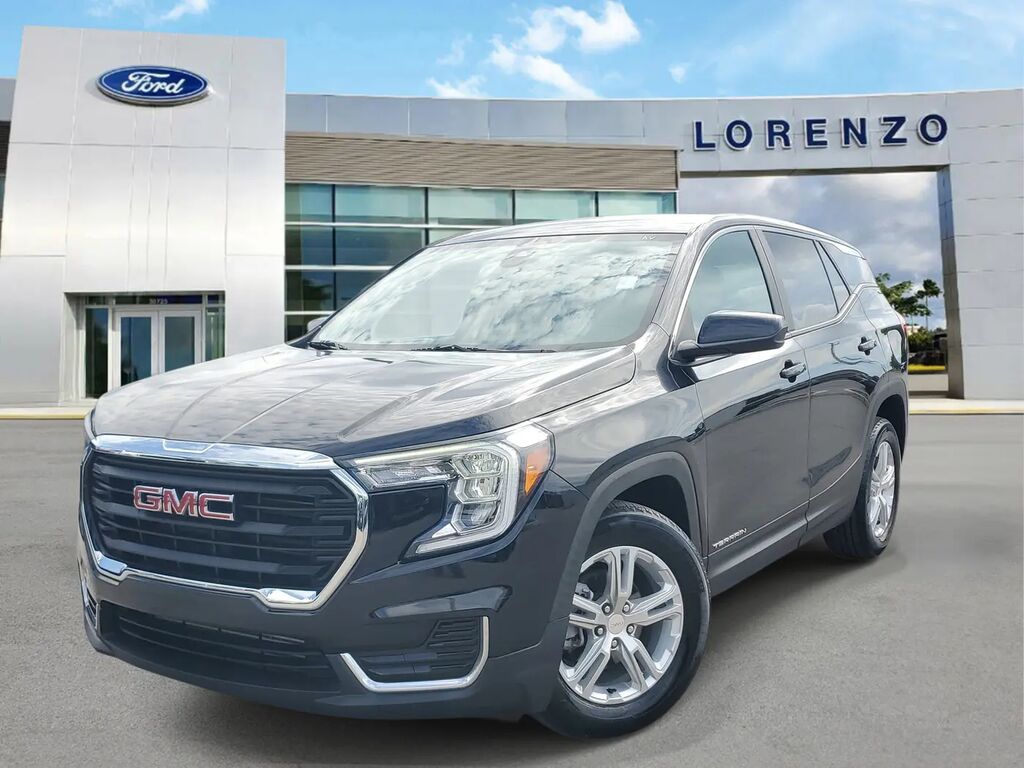 2024 GMC Terrain SLE — photo 1 of 37