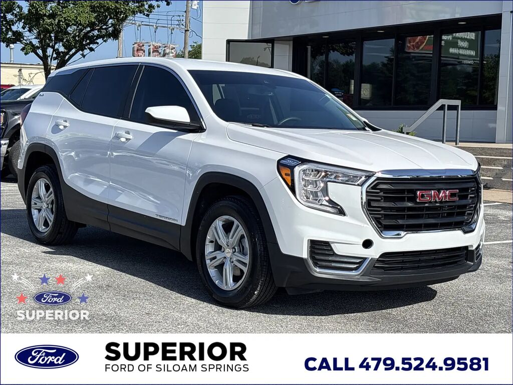 2024 GMC Terrain SLE — photo 1 of 12