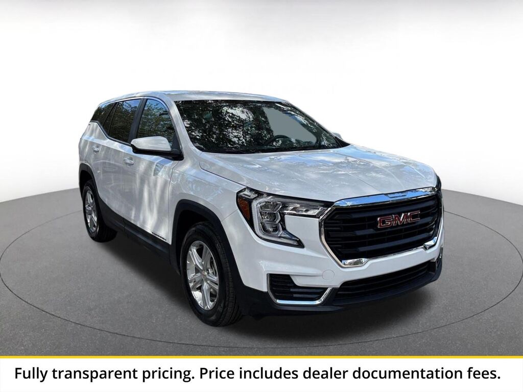 2024 GMC Terrain SLE — photo 1 of 14