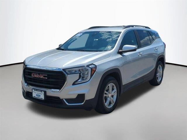 2022 GMC Terrain SLE — photo 1 of 13