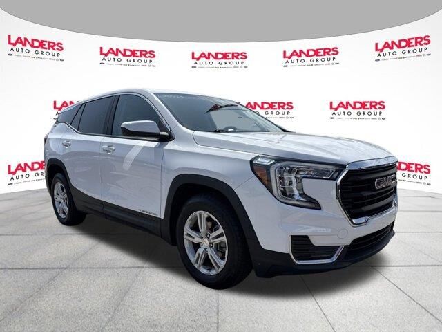 2022 GMC Terrain SLE — photo 1 of 39