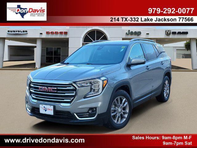 2023 GMC Terrain SLT — photo 1 of 13