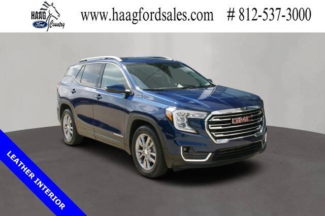 2023 GMC Terrain SLT — photo 1 of 13
