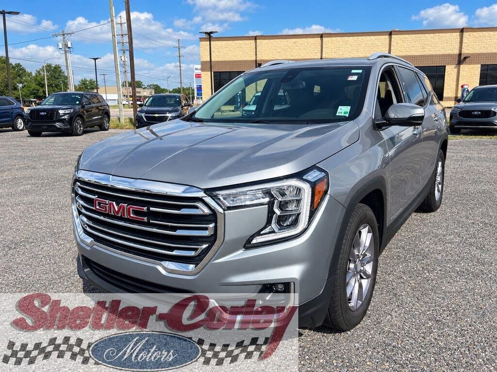 2023 GMC Terrain SLT — photo 1 of 1