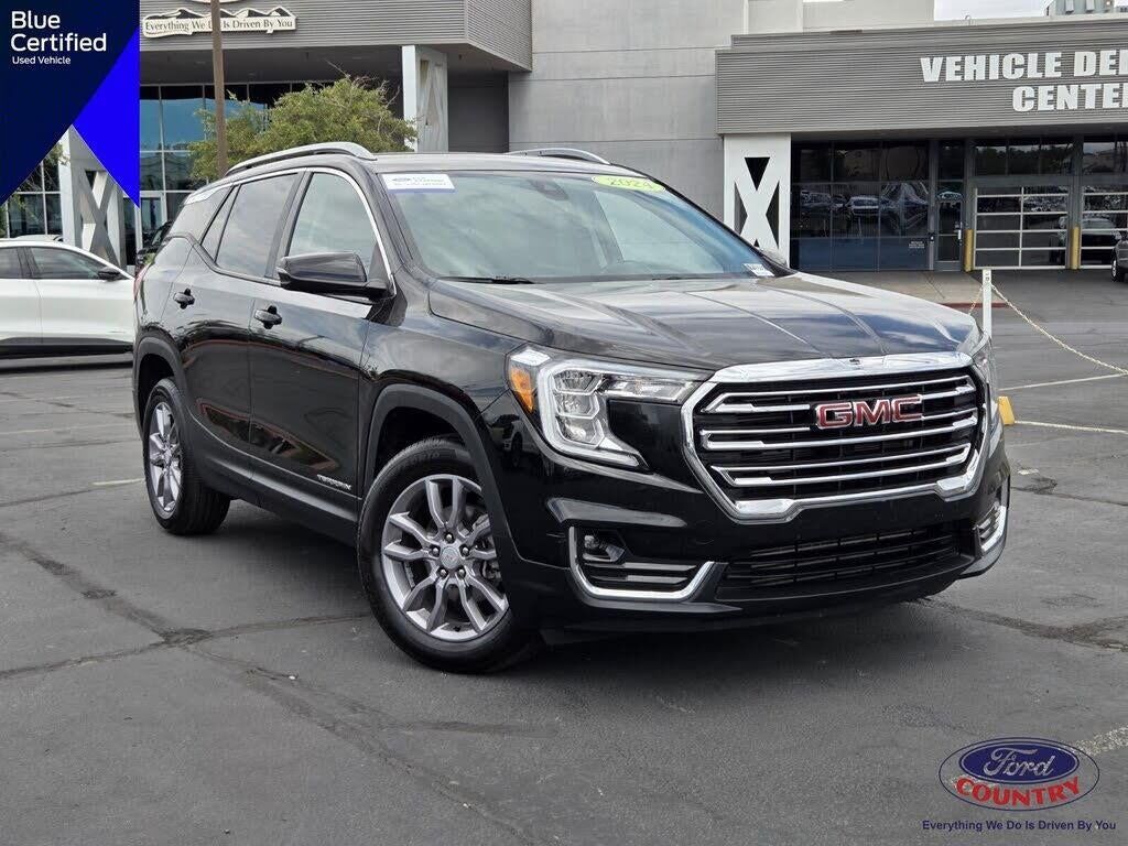 2024 GMC Terrain SLT — photo 1 of 1