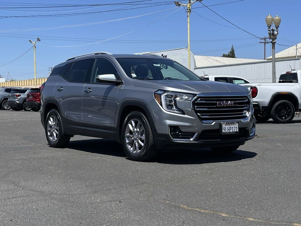 2024 GMC Terrain — photo 1 of 13