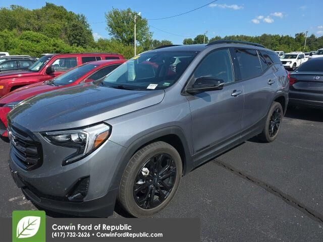 2021 GMC Terrain SLT — photo 1 of 39