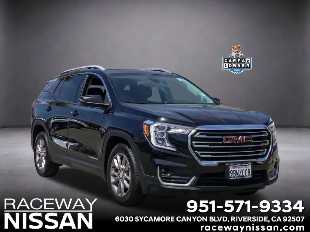 2022 GMC Terrain SLT — photo 1 of 13