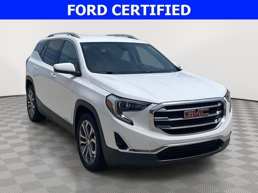 2020 GMC Terrain SLT — photo 1 of 3