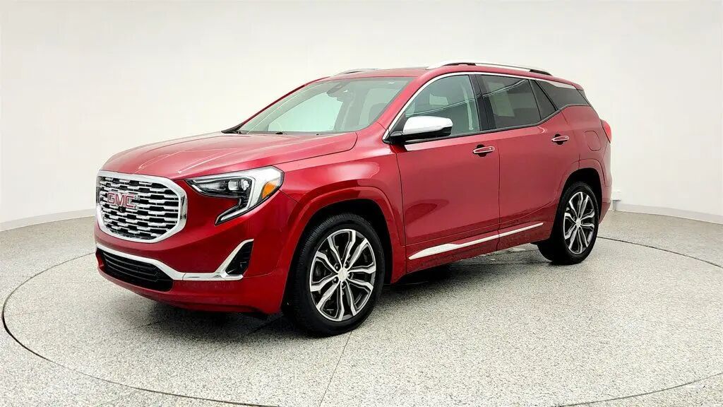 2020 GMC Terrain Denali — photo 1 of 26