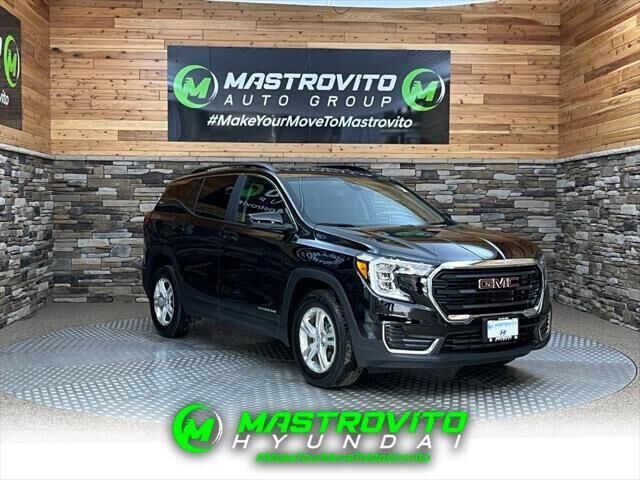 2023 GMC Terrain SLE — photo 1 of 13