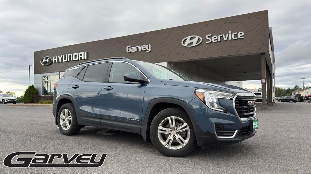 2024 GMC Terrain SLE — photo 1 of 1