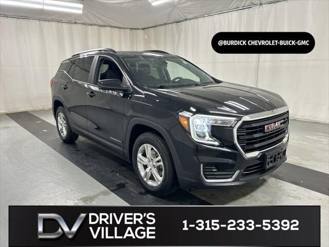 2023 GMC Terrain SLE — photo 1 of 13