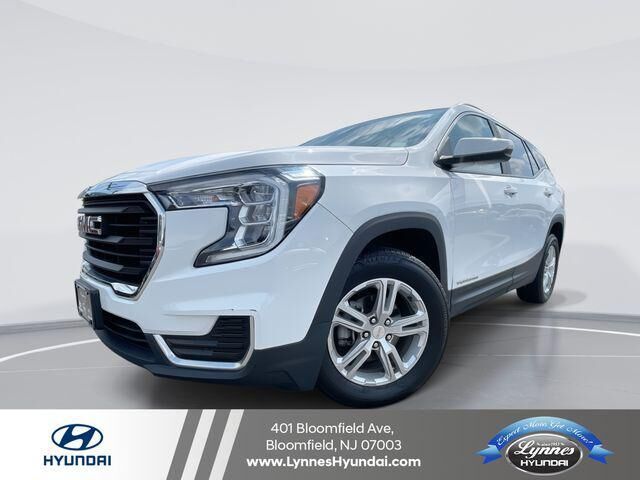 2023 GMC Terrain SLE — photo 1 of 13