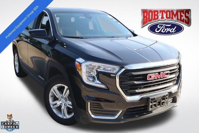 2024 GMC Terrain SLE — photo 1 of 12