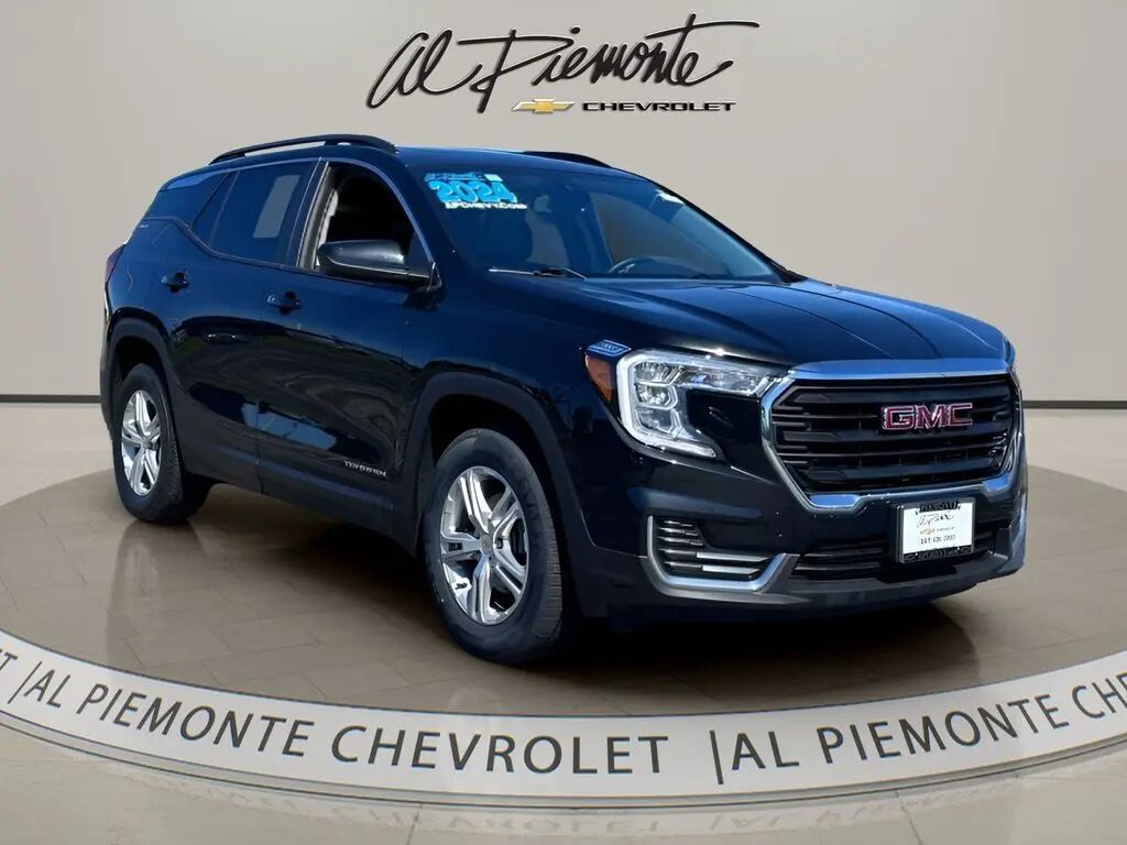 2024 GMC Terrain SLE — photo 1 of 12