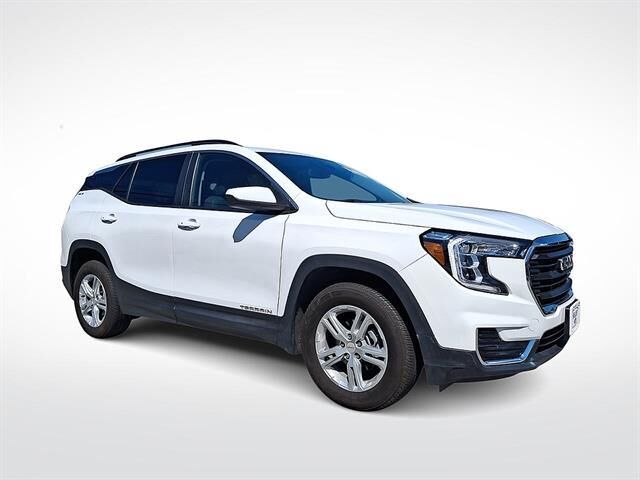 2023 GMC Terrain SLE — photo 1 of 26