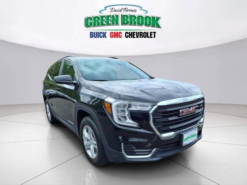 2023 GMC Terrain SLE — photo 1 of 14