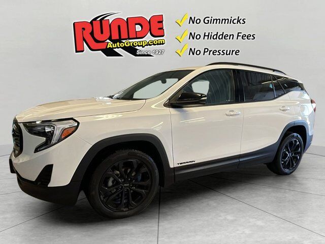 2021 GMC Terrain SLE — photo 1 of 12