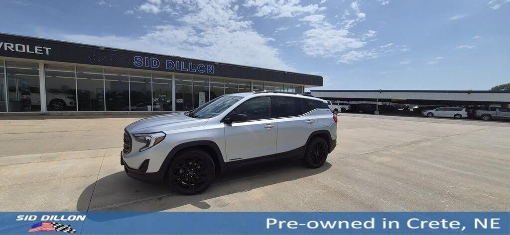 2020 GMC Terrain SLE — photo 1 of 2