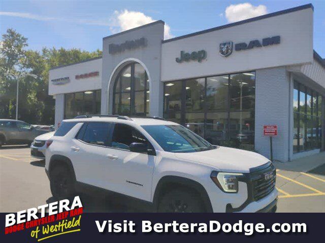 2026 GMC Terrain AWD Elevation — photo 1 of 13