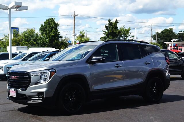 2023 GMC Terrain SLT