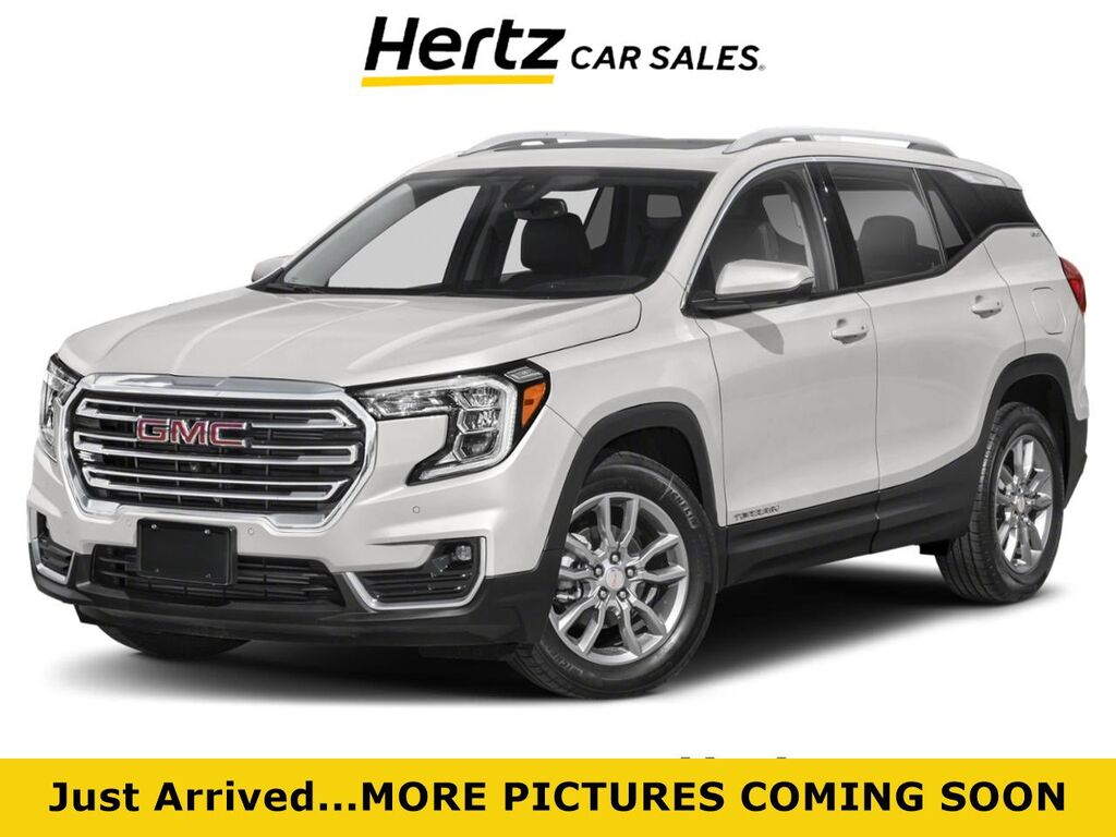 2024 GMC Terrain SLT — photo 1 of 17