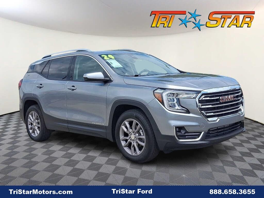 2024 GMC Terrain SLT — photo 1 of 1