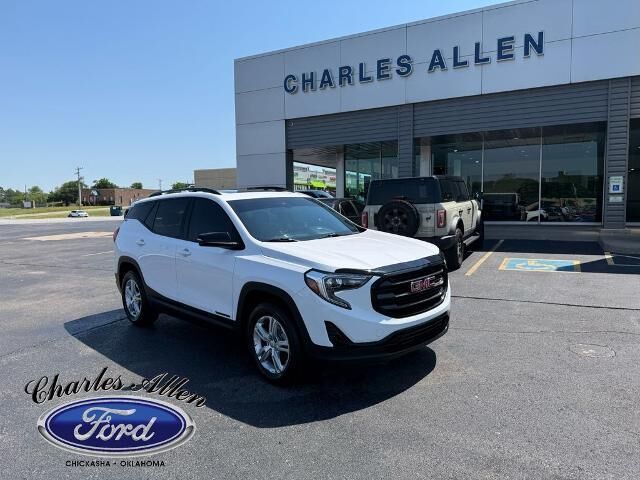 2021 GMC Terrain SLT — photo 1 of 13
