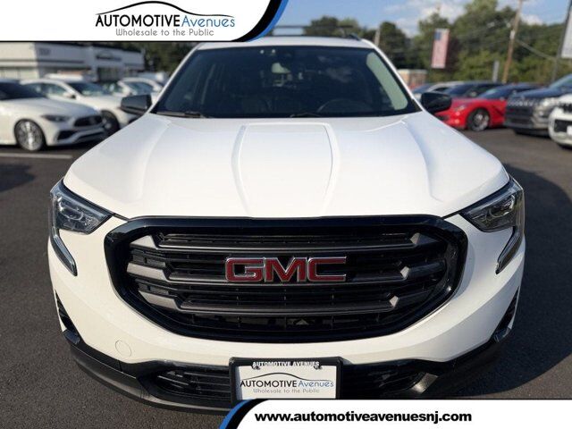 2020 GMC Terrain SLT — photo 1 of 2