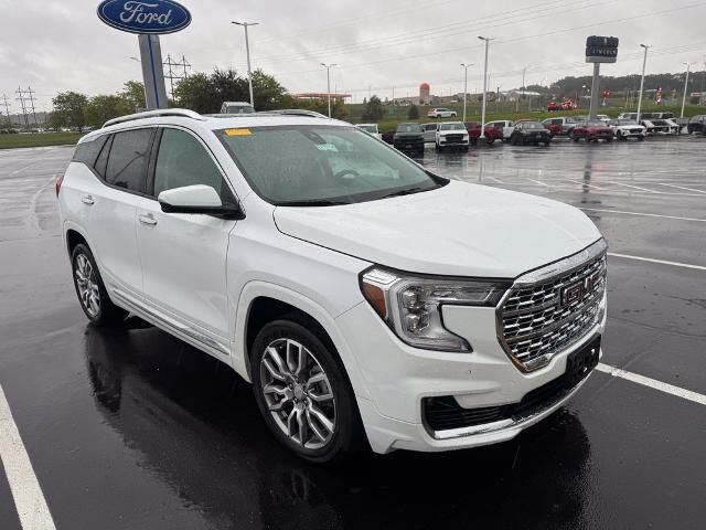 2023 GMC Terrain Denali