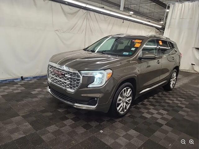 2023 GMC Terrain Denali