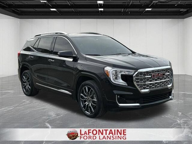2024 GMC Terrain Denali — photo 1 of 12