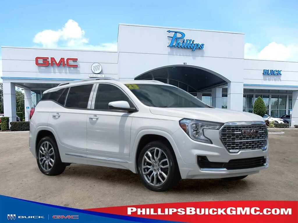 2023 GMC Terrain Denali — photo 1 of 26