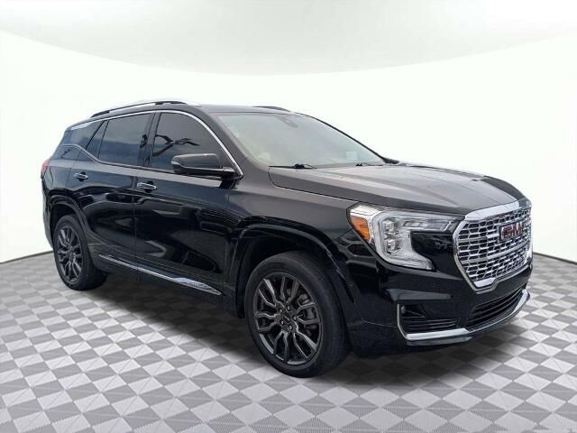 2022 GMC Terrain Denali — photo 1 of 13