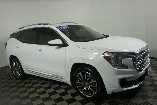 2022 GMC Terrain Denali — photo 1 of 24
