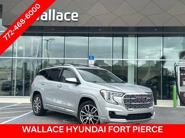 2022 GMC Terrain Denali — photo 1 of 5