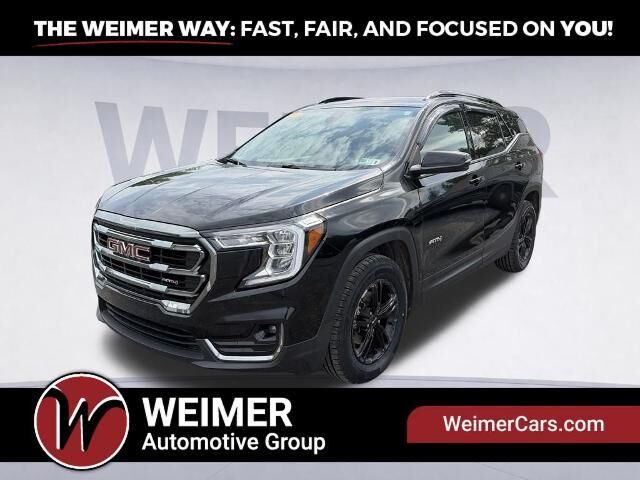 2023 GMC Terrain AT4 — photo 1 of 26