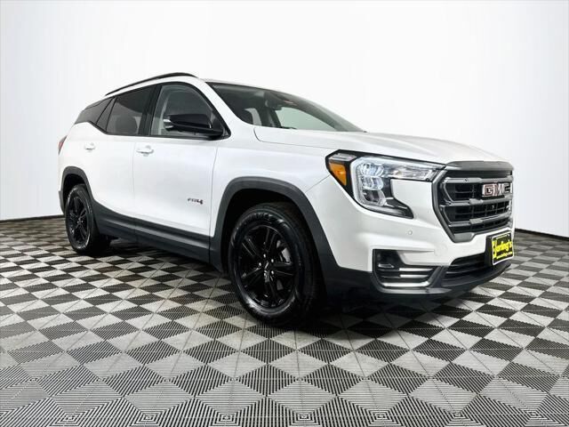 2023 GMC Terrain AT4 — photo 1 of 23