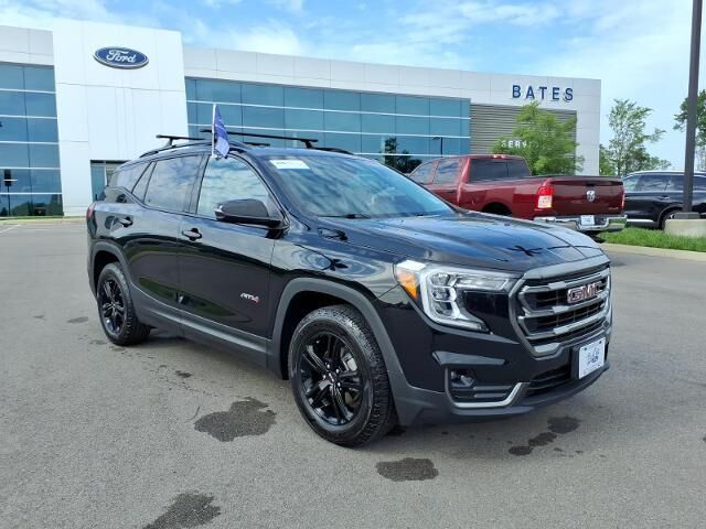 2023 GMC Terrain AT4 — photo 1 of 13