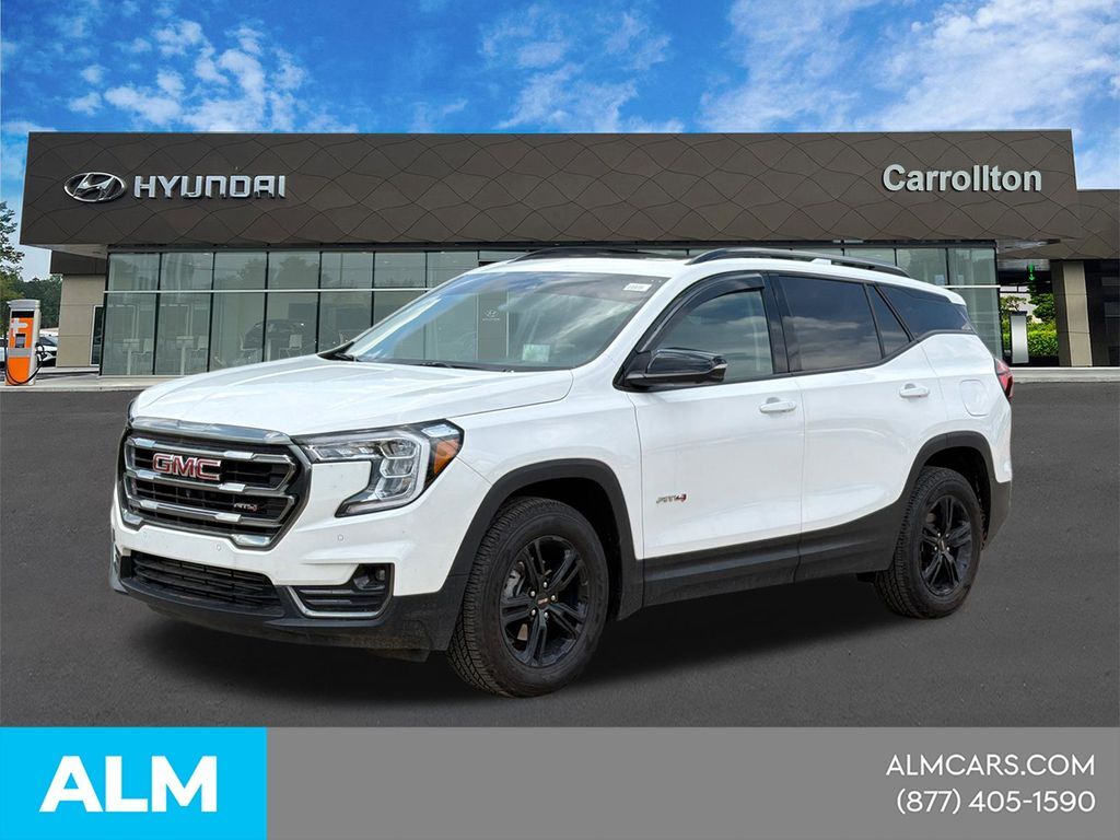 2024 GMC Terrain AT4 — photo 1 of 13