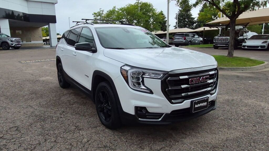 2023 GMC Terrain AT4 — photo 1 of 7