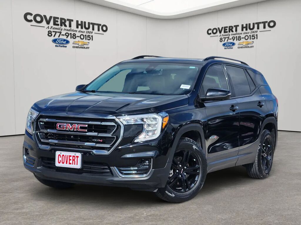2023 GMC Terrain AT4 — photo 1 of 13