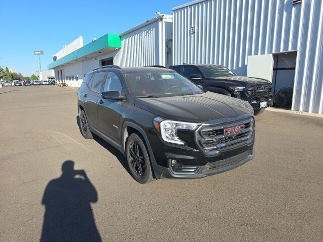 2023 GMC Terrain AT4