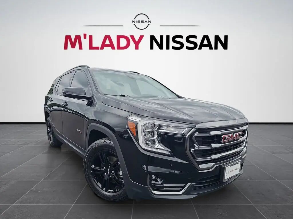 2023 GMC Terrain AT4 — photo 1 of 12