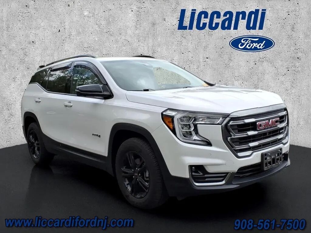 2023 GMC Terrain AT4 — photo 1 of 13