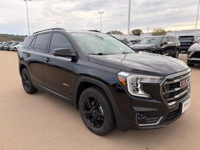 2023 GMC Terrain AT4