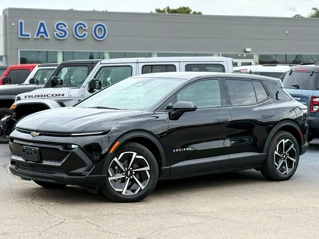 2026 Chevrolet Equinox EV LT 1 — photo 1 of 13