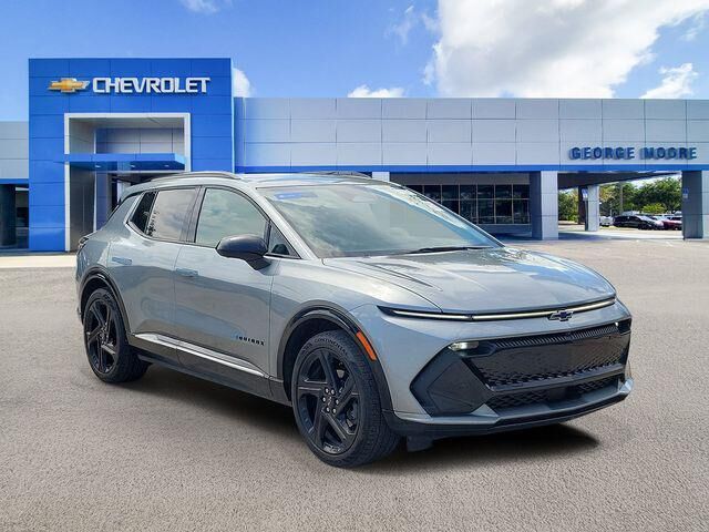 2024 Chevrolet Equinox EV RS